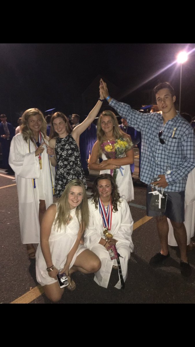 kristenmethlie's tweet photo. happi birthday emaly ๐๐missing doc so very much ๐ thanks for hyping me up #skooo9 #yeah9 @_emilyphillipss https://t.co/mymj15PxFg