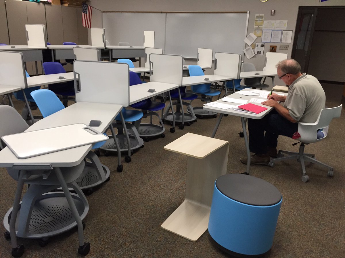 KetchamPaul's tweet photo. Two pilot flexible learning classrooms were installed today at BMS & BIS. Teachers facilitate & students collaborate. #nofrontoftheclassroom https://t.co/iIHhrUO7sv