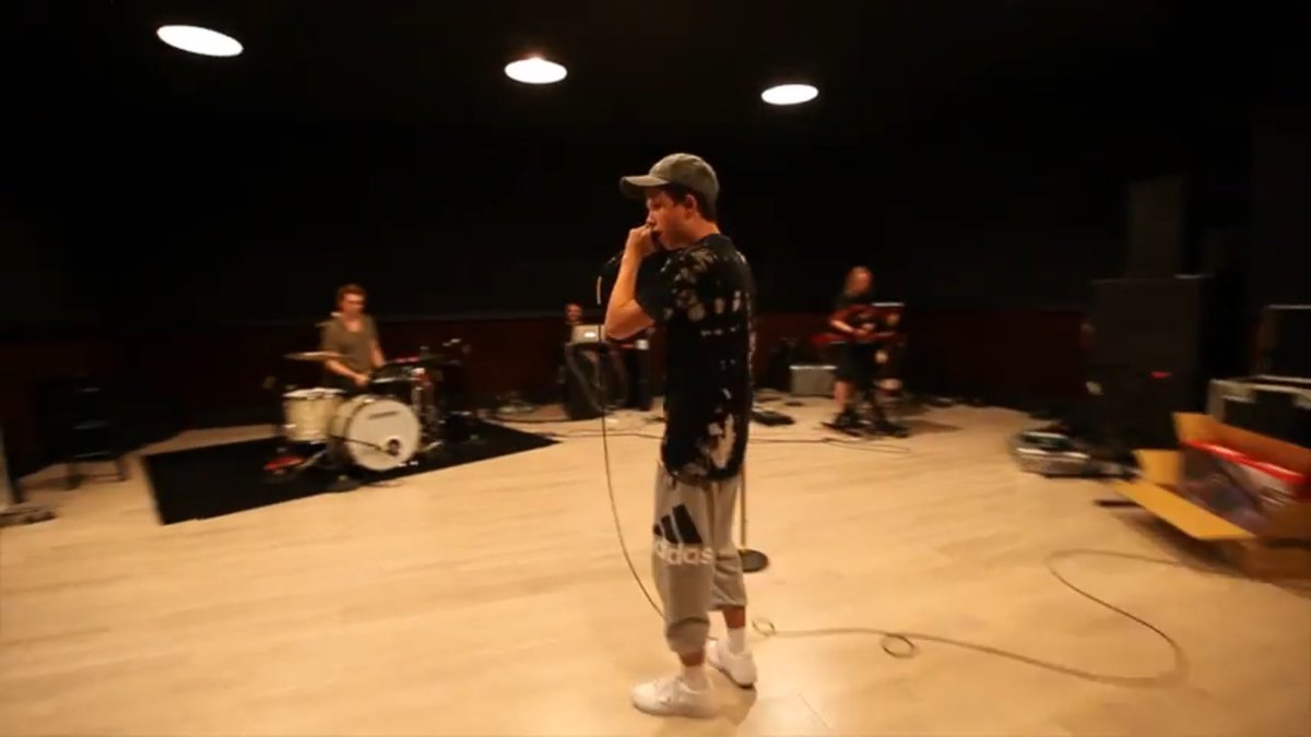 JsMothaFreakka's tweet photo. Go watch the new vlog @tonytalz @jacobsartorius @JacobAlerts #JacObsessors #jacobsquad https://t.co/d5xmfh0QVN