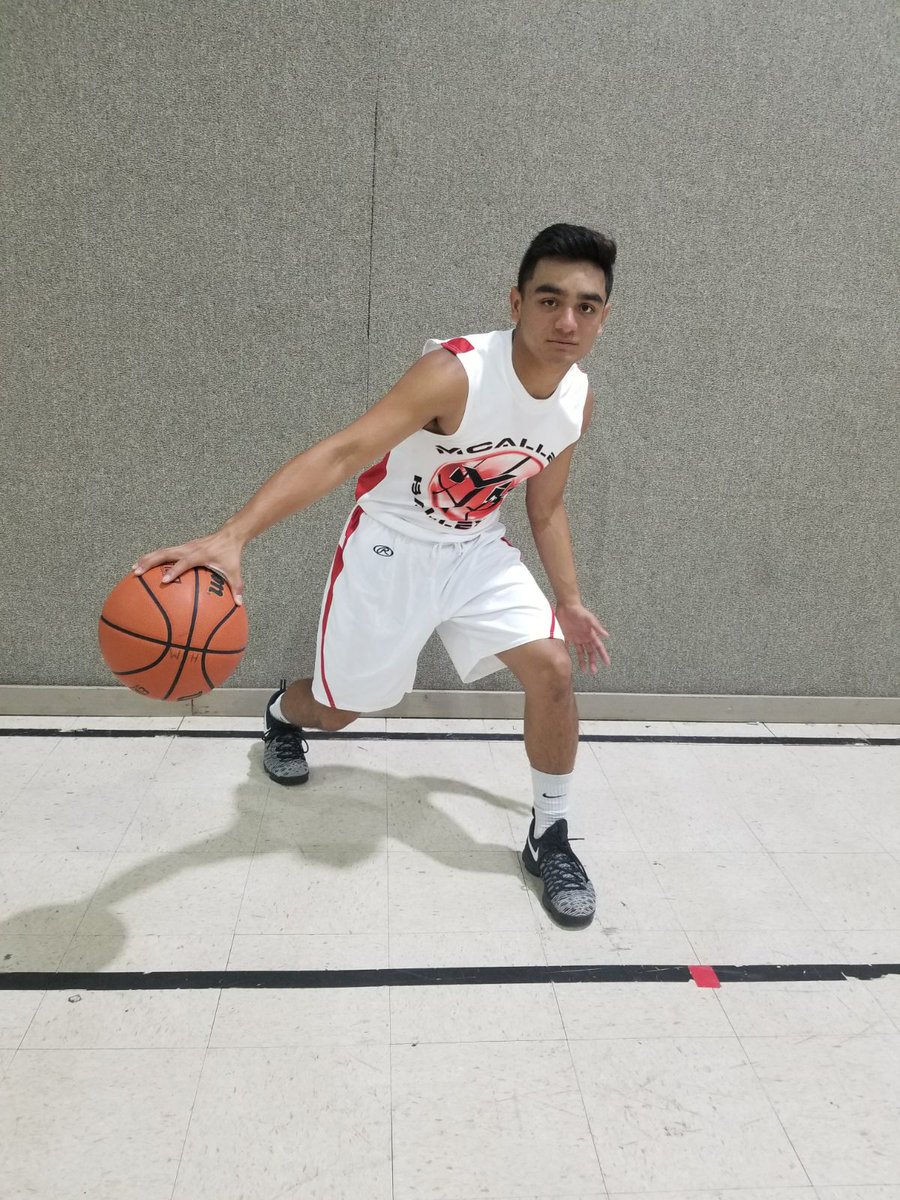 McAllenBallers's tweet image. Congrats to 3 sport stud @ABernal_WAO on 1st offer from PSLV many more to come @TXRecruited @TexasTop100 @UTR_Recruiting @AlamoCityHoops1