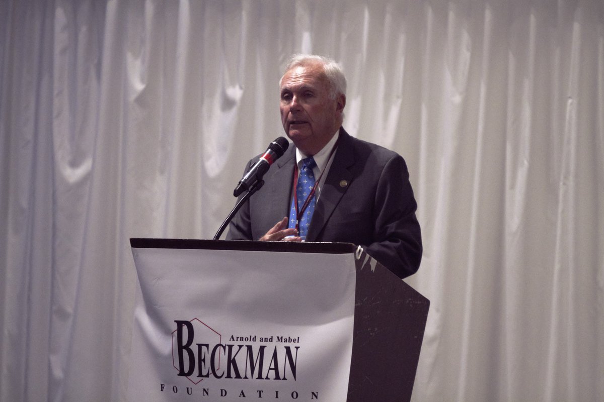 BeckmanFnd's tweet photo. Opening remarks at dinner on Day 1 of #AMBS2017 followed by video tribute to the legacy of Dr. Arnold Beckman https://t.co/huK1OVo1ne