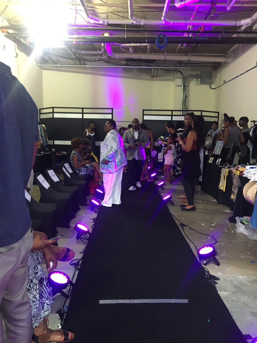 Ward7DCBizPopUp's tweet photo. A couple of pics from the #ward7bizpop fashion show! https://t.co/xdmmm2ou9F