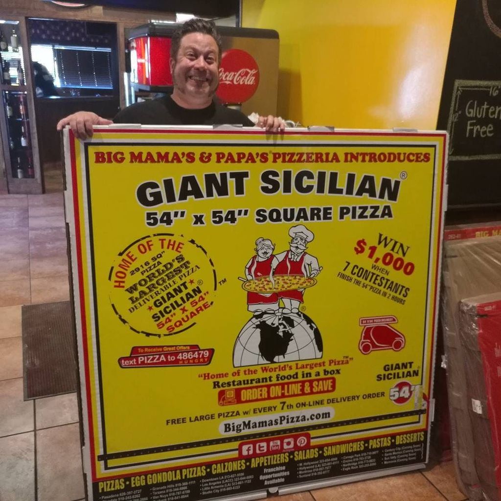 Behold3DME's tweet photo. I'm ready! #fatbutt #pizza #overdoinit https://t.co/Stz47DIfTT https://t.co/096PjwE61w