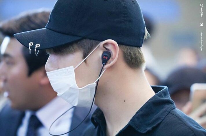 jungkook_spain's tweet photo. [HD] 03.08.2017

#Jungkook en el Aeropuerto de Incheon camino al Music Bank de Singapur

Pd :su lunar es hermoso😍

©owner ||Yun ⭐ https://t.co/SpJwUfmwMc