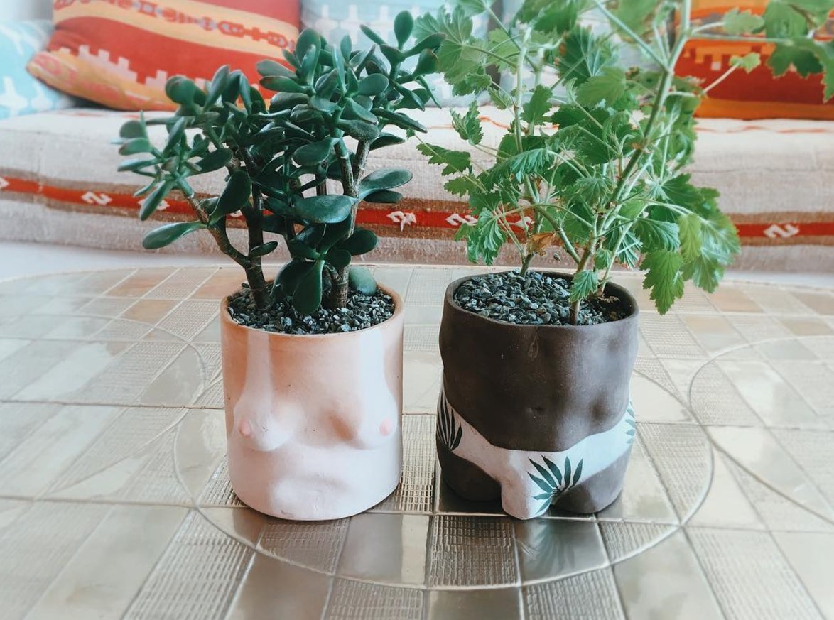 We're happy to see you too. 😎 Shop our newest planters 🌿 in store. #austinmotel #austin