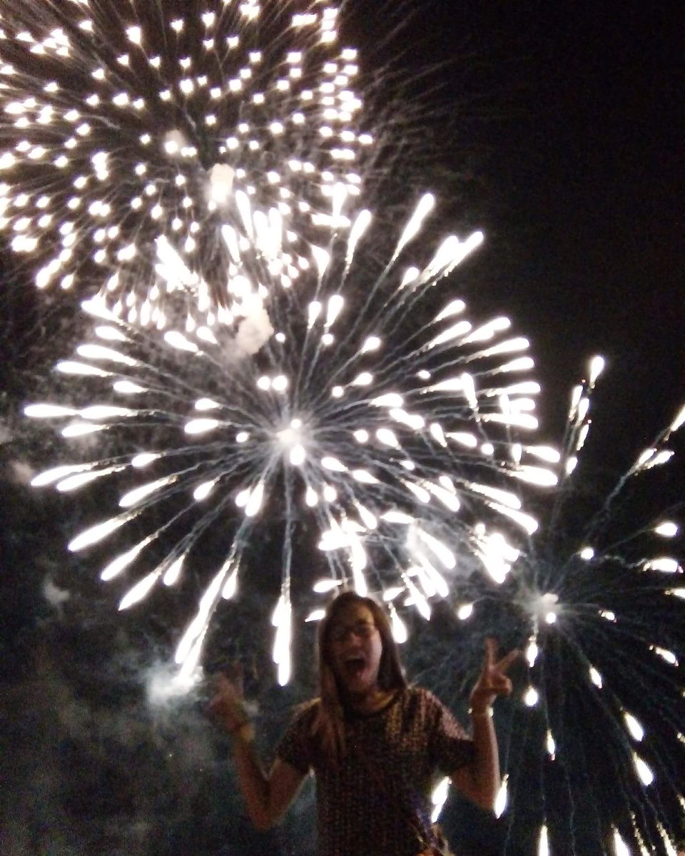 ImJuvsss's tweet photo. Just wow 😍 #FireworksCompetition #Ironman703 https://t.co/CeMeuMdEn0