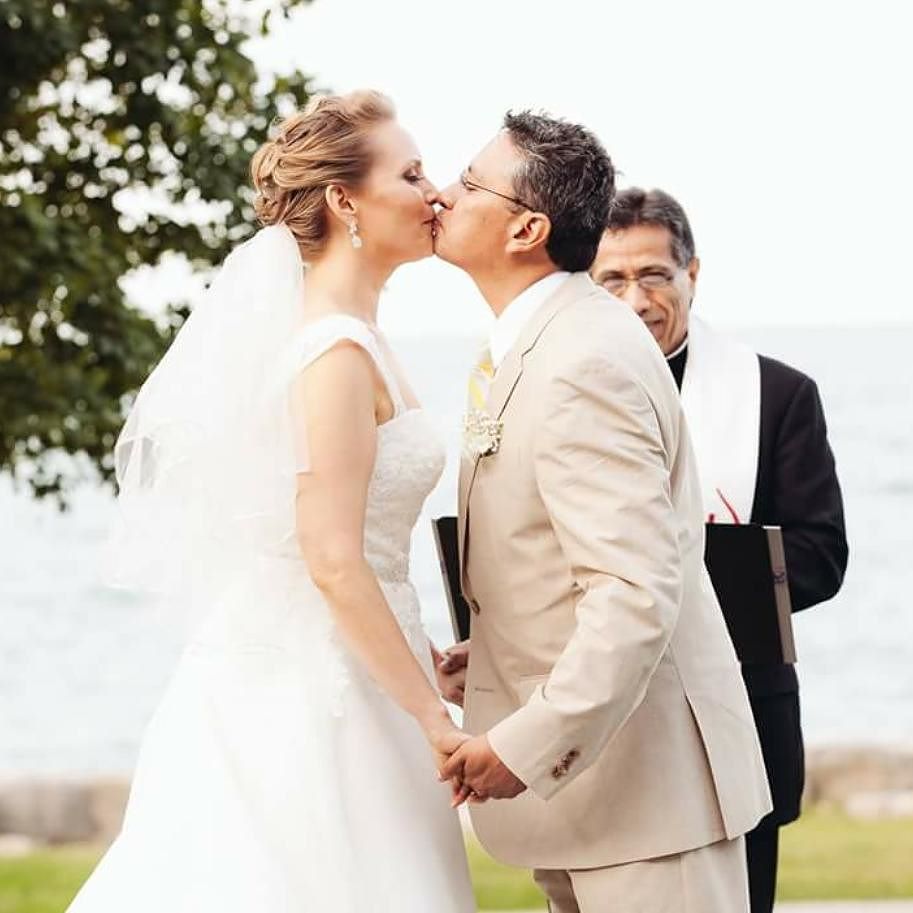 lightysaludable's tweet photo. Today four years ago we said YES! #wedding #anniversary #love #bride #Chicago #windycity #love #eternal #aniversar… https://t.co/HLiPgiy56k https://t.co/VB2dex0bGi
