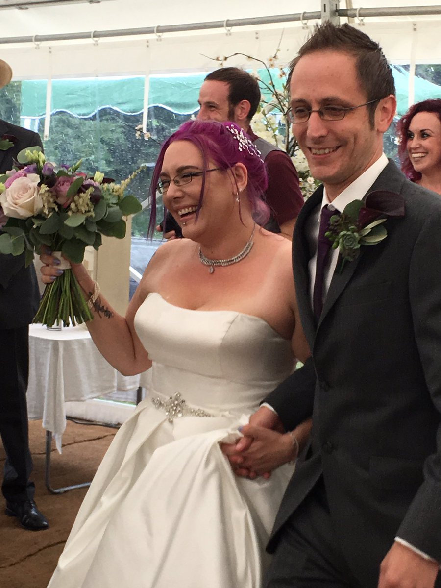 Fine Flowers Company tweet media