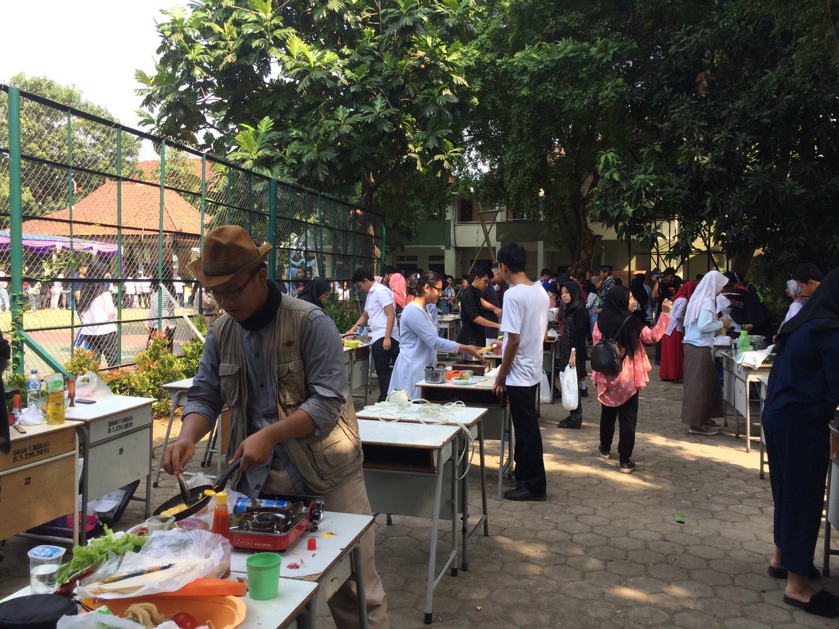 [LIVE REPORT]

Sedang berlangsung HUT SMANSASI ke-53🎉