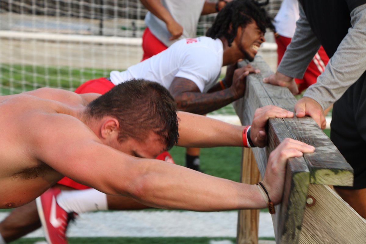 The_Workout's tweet photo. Sometimes you just gotta keep pushin'
#OneStrong #Ohiostatebuckeyes #cbus #columbus #woodyhayesathleticcenter #BOOM #CoachMick https://t.co/jMbQShmicM