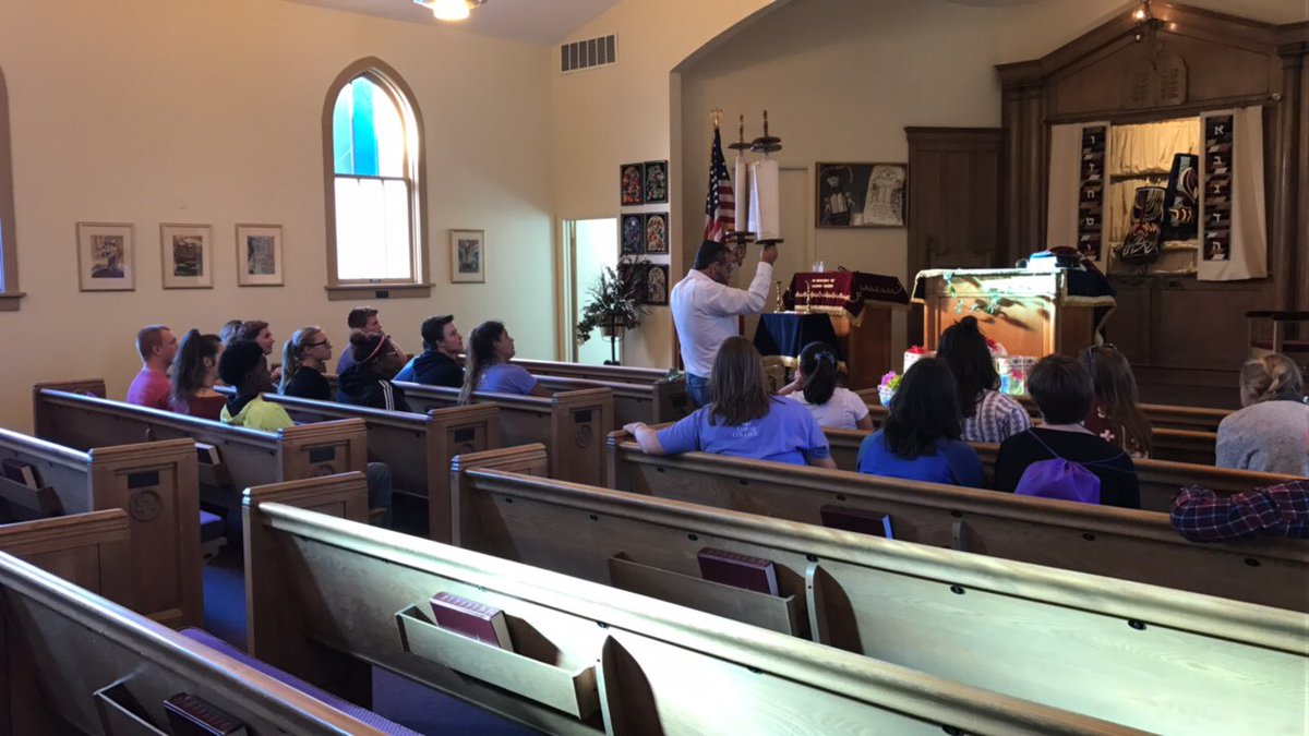 Duhawks4Peace's tweet photo. Peace Fellows make their way to the local Synagogue in downtown Dubuque to learn more about Judaism! #PeaceOut'17✌️ https://t.co/k3R6MFOJ2e