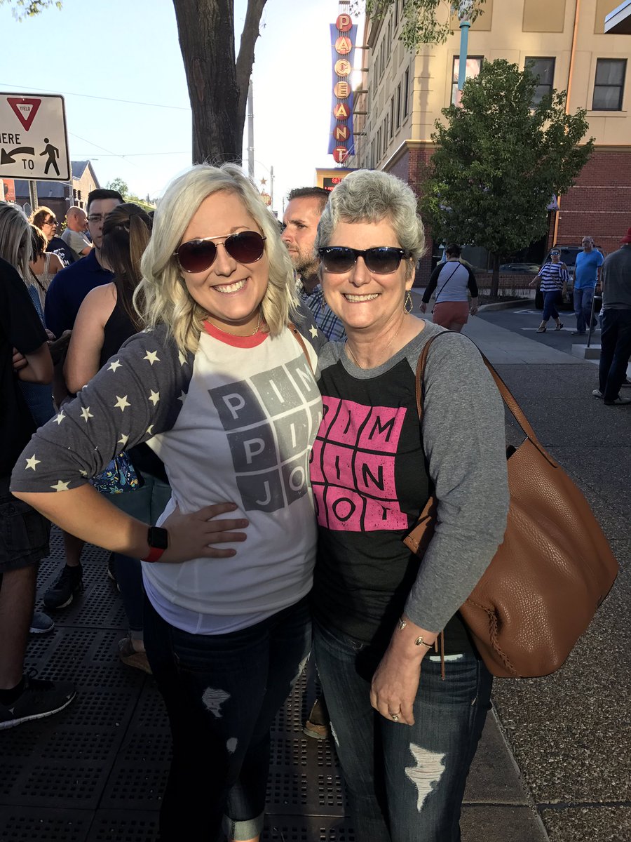 Can't wait to see <a href="/mrBobbyBones/">Bobby Bones</a> tonight in the LOU! ❤️ #pimpinjoy