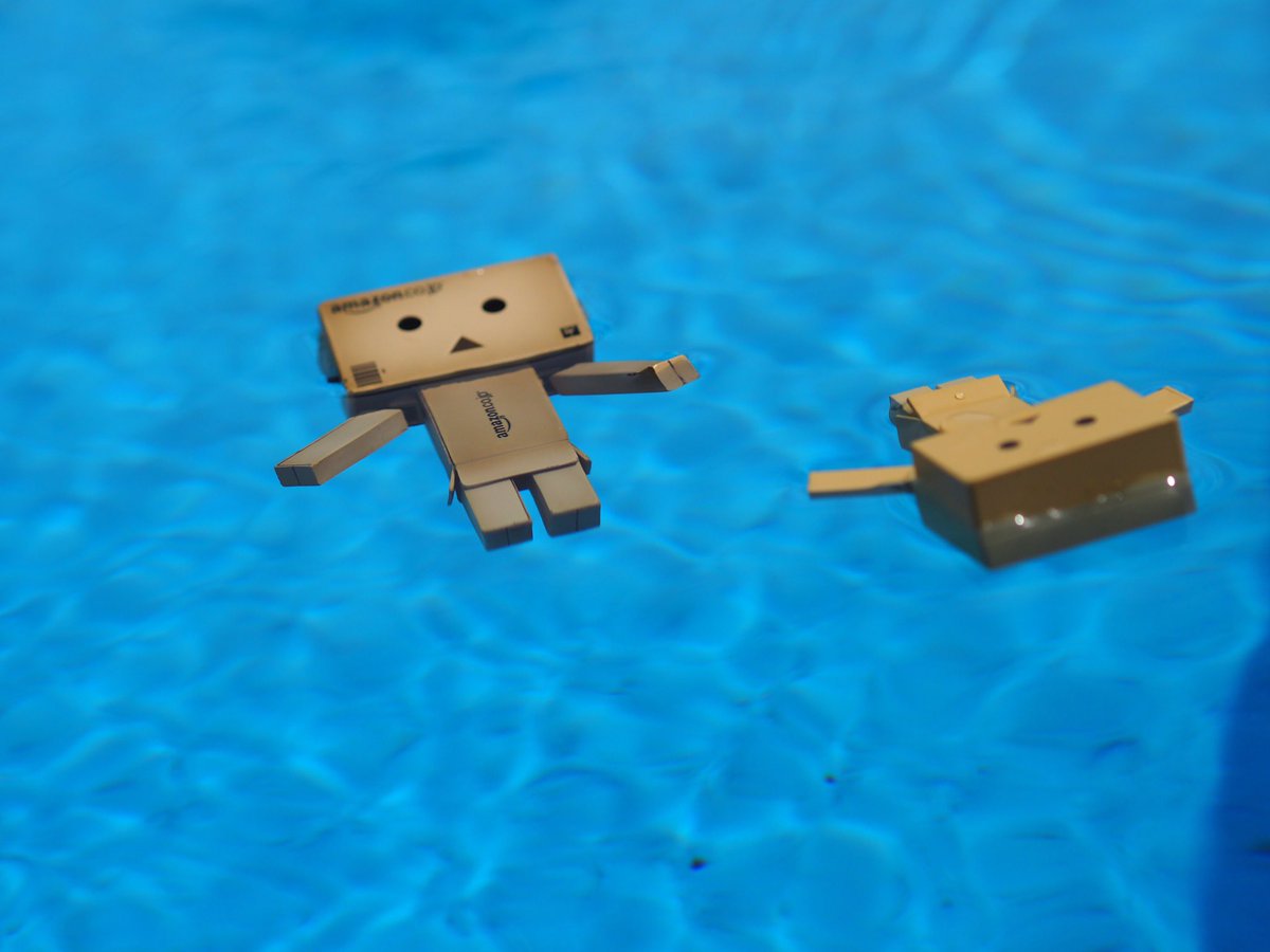 だんぼー Twitterissa 夏はぷかぷかがイーヨー ダンボー ダンボー写真部 Danbo ダンボーと遊ぼう