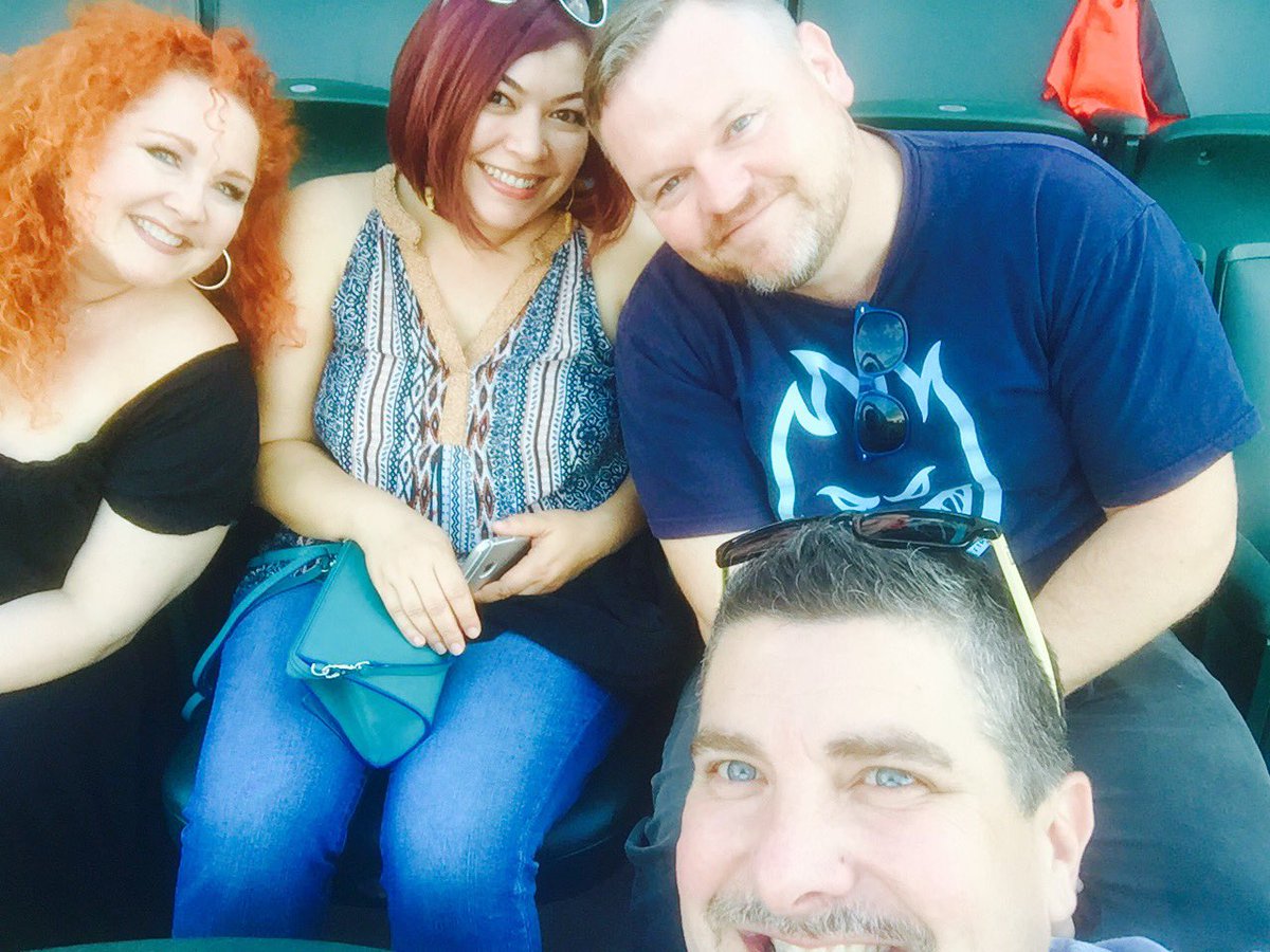 OddRedHeadSkin's tweet photo. #BATSSTARWARS https://t.co/C5EW84t33L