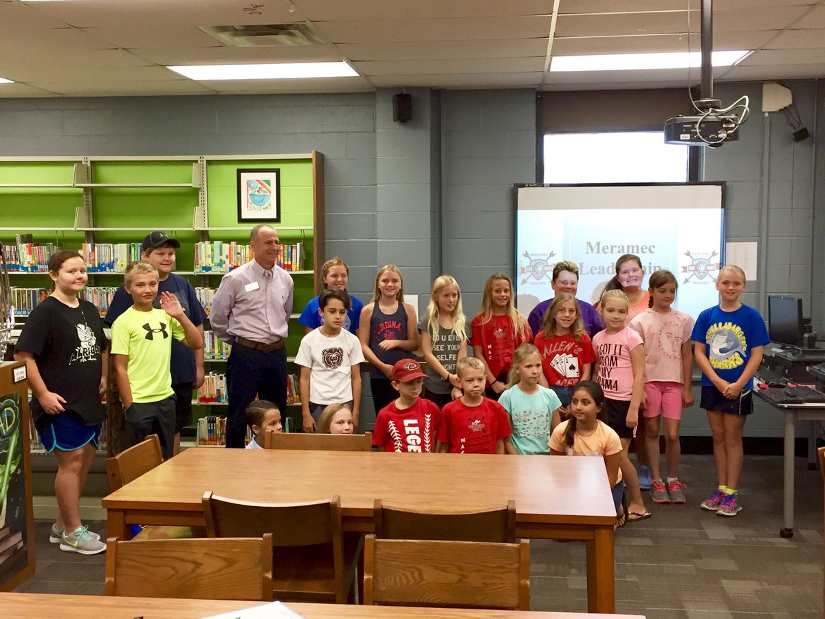 DocSchwalbe's tweet photo. Super impressed with our student leaders the past two days!  Can't wait to see what the rest of the year holds! https://t.co/aGEGhrhIRl