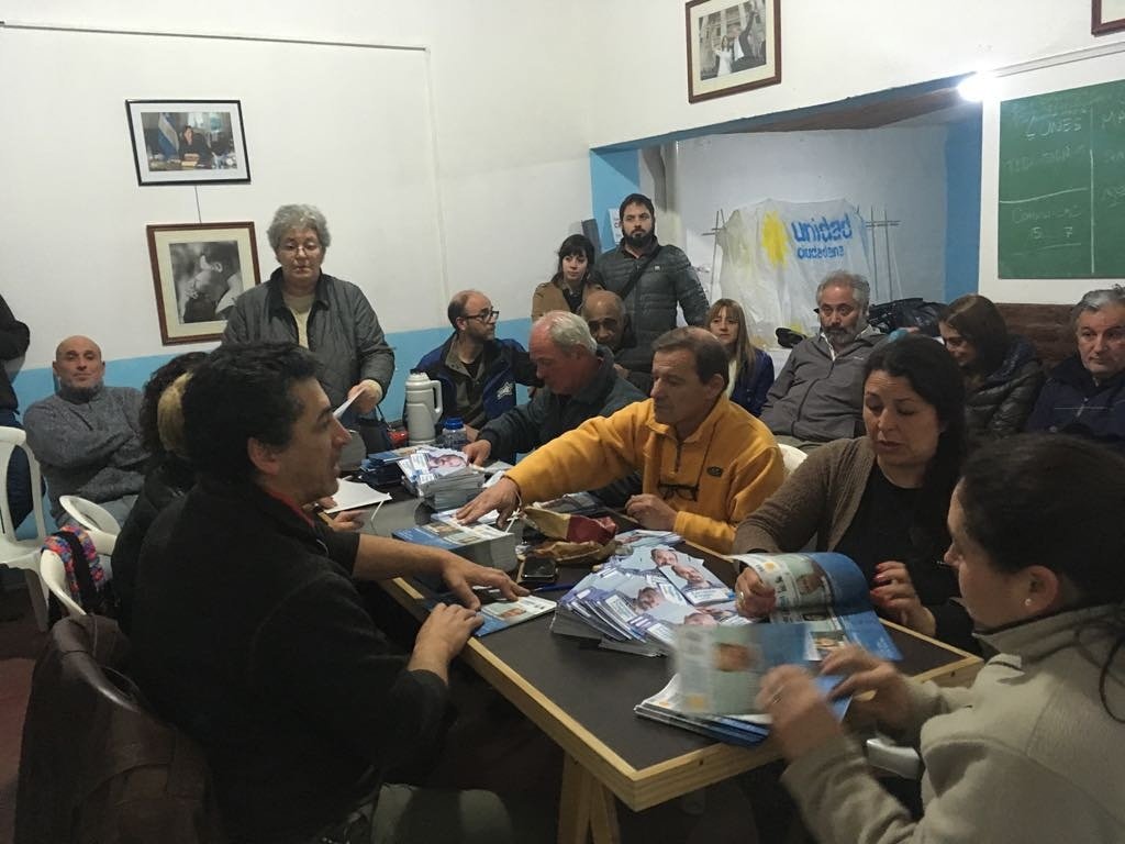 UCChivilcoy's tweet photo. Somos #UnidadCiudadanaChivilcoy reunidos en Necochea 54 ✌ https://t.co/ePayhjKa6n