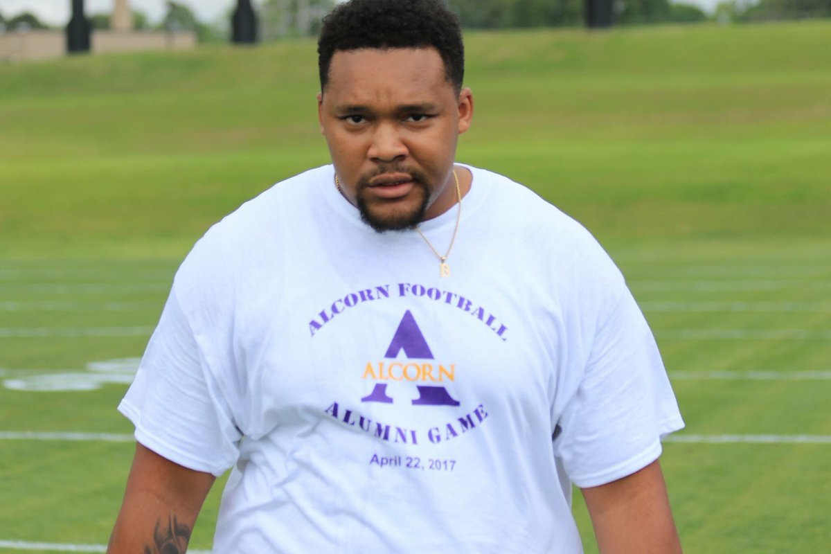 Infamous_Brave's tweet photo. SWAC championship!
Flag football!
Throw up tackle!
Don't matter still gonna get this work from Alcorn... stupid nigga #AlcornTakeOver https://t.co/FUKQojHWT0