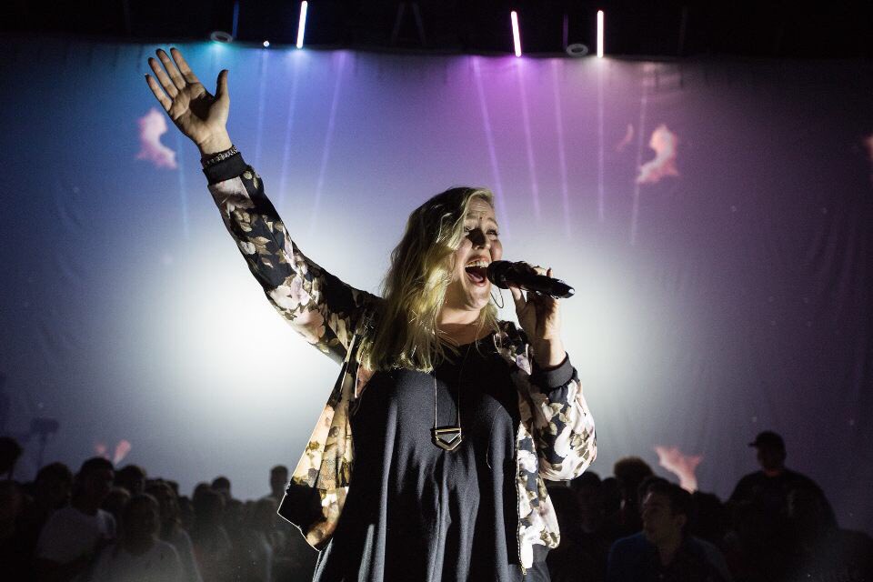 THAT OPENER THOUGH! 

We sing out to Jesus because HE lets us see the world in color! HE is our light! HE brings the wonder to our life! 🌈✨