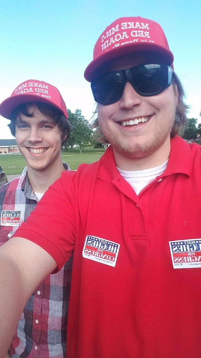 DHughesCongress's tweet photo. Thanks Jesse & Gage for walking the #OliviaCornCapitalDaysParade for me last Sat. #winningvotes https://t.co/ttv9zud13X