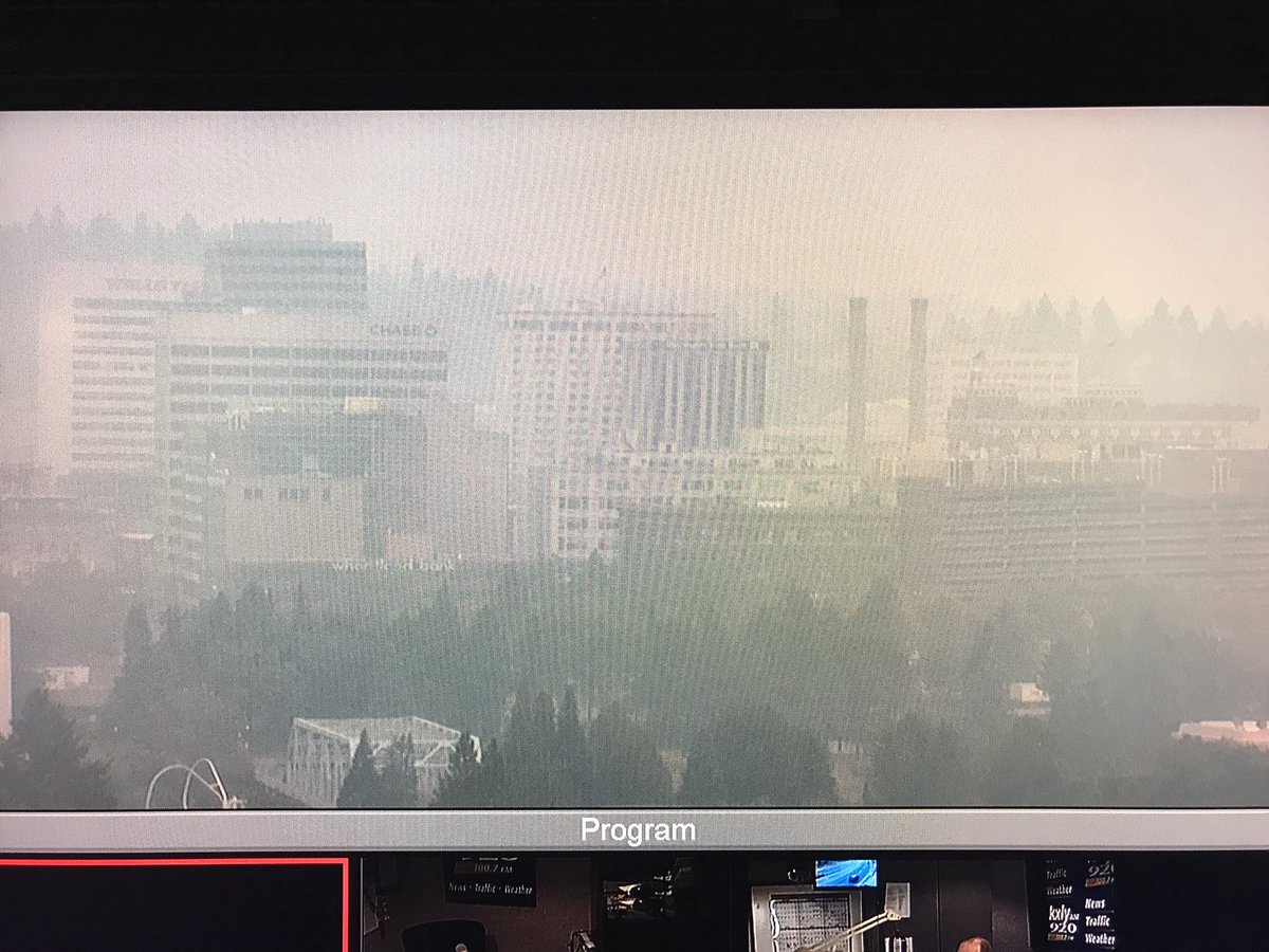 SteveeChapman's tweet image. SO SMOKEY! Spokane smells like a campfire, without the perks of s'mores. 
#KXLY
