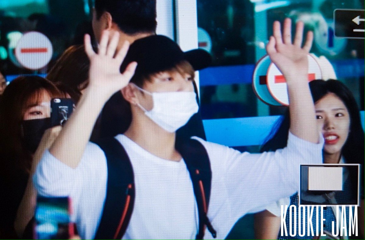 Kookie_Jam's tweet photo. [PRE] 170805 ICN 입국
앙녕 칭구들~~

#정국 #방탄소년단 #JUNGKOOK #BTS
#노츄 #JK #시걸 @BTS_twt https://t.co/viEXMhvZw3
