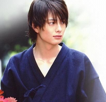 お Pa Twitter 岡田将生の顔ほんとにきれい ふとした横顔が洗練されてる