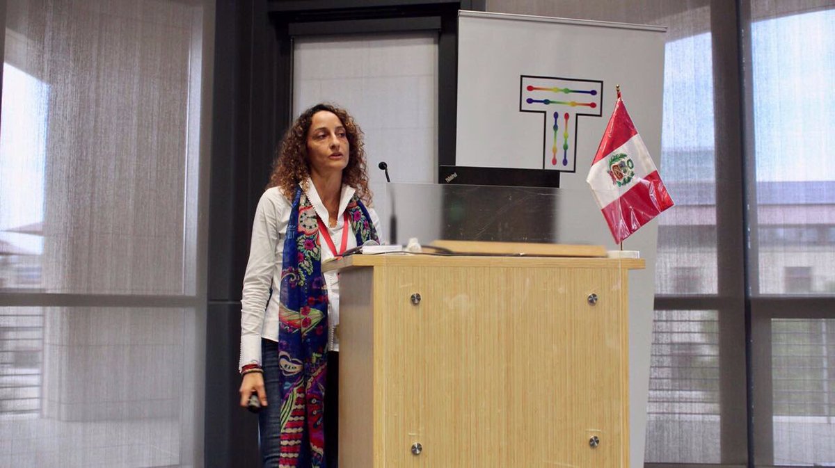 GiuPachecoS's tweet photo. @BCPComunica compartiendo experiencia de #TransformacionDigital en el encuentro de peruanos en SV #techsuyo #perusv @OlaecheaLuciana https://t.co/sUcqBQj1HP