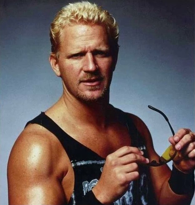 powerplex_'s tweet photo. "Jeff Jarrett looks like an old lifeguard. He looks like a professional pool cleaner." - @Mike_Eagle on Keep It 2000 @LAWradio https://t.co/nGd8rzIteF