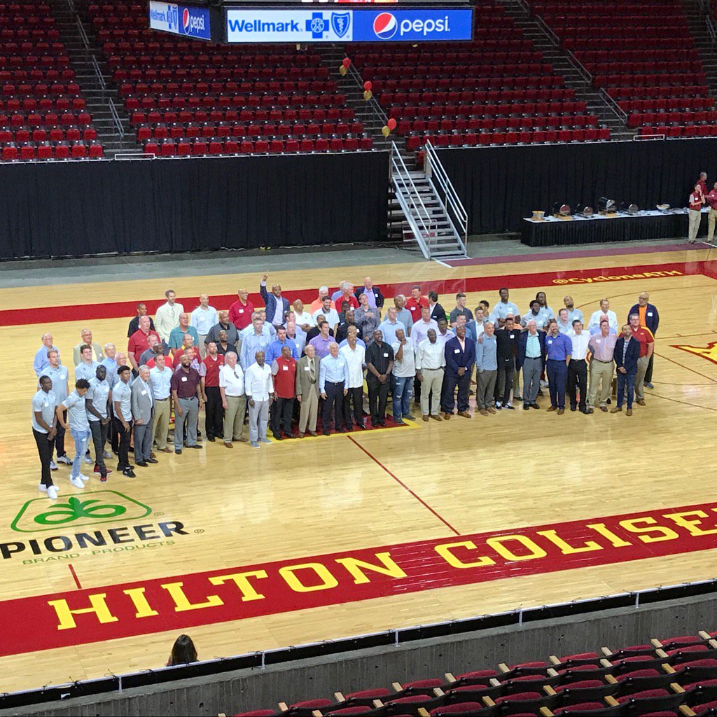 JWcyclonestv's tweet photo. Hats off to @CoachProhm for putting on a tremendous alumni reunion this weekend! https://t.co/oaEKrz8yHs