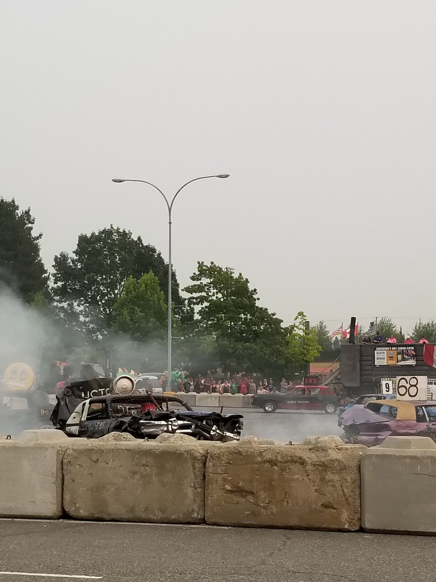 MikeSerr477's tweet photo. Big win for #APD against @MissionRCMP at @Agrifair.  Just a bit competitive.  #teamwork Followed by my fave #demolitionderby. https://t.co/Euc2FoMoIj
