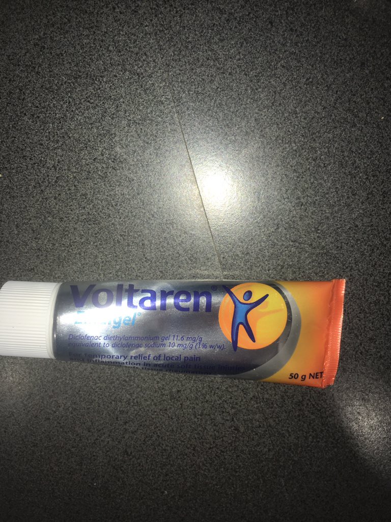 StuRoss01's tweet photo. @jasonmmccall @AllGd66 @JamesCarland @TheHock13 @spdj1972 @Thewizz06 @pdean42 @AVeets @GoldenBoyFC I've just finished a WHOLE tube of energy gel. #feeldizzy. https://t.co/lQZc5camun