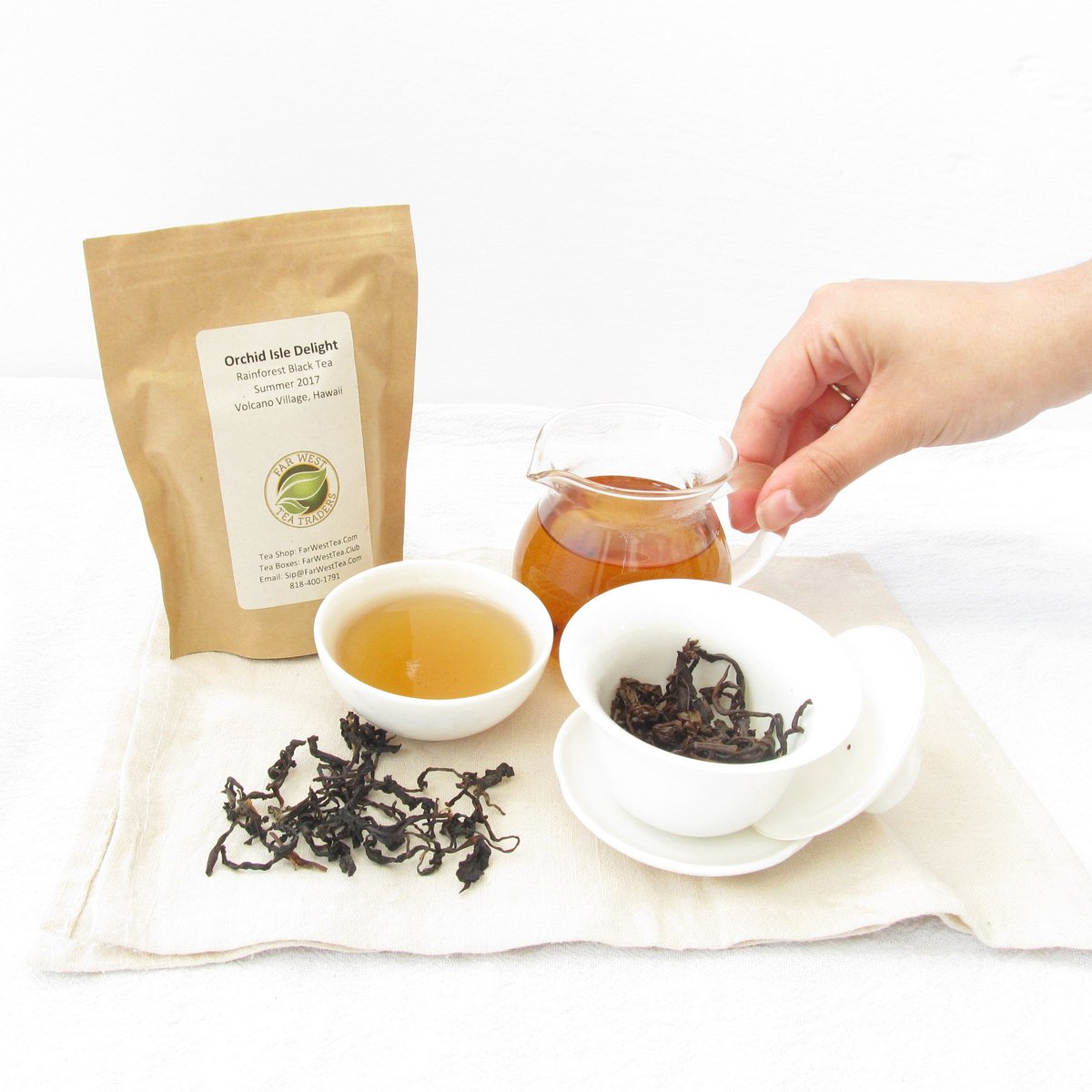 theteacupoflife's tweet photo. Want a chance to win a box filled with teas from Hawaii? Enter the giveaway here ➡ https://t.co/ktwUCDGD2G https://t.co/vwU0CurTa4