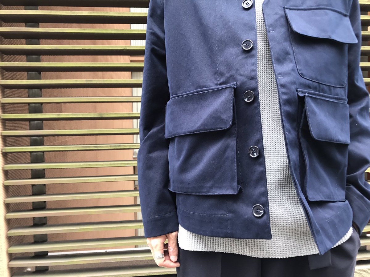 STUDIO NICHOLSONのMAIN JACKET。落ち着いた色味で、やや起毛感のある
