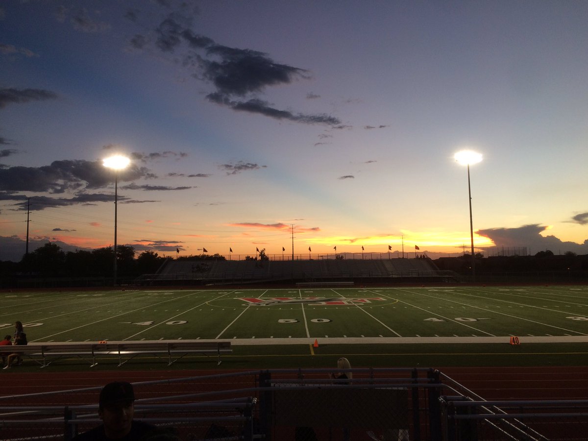 jgspeer18's tweet photo. It's Friday night and football time #wffb #blackhawks https://t.co/3oWdVObGzk
