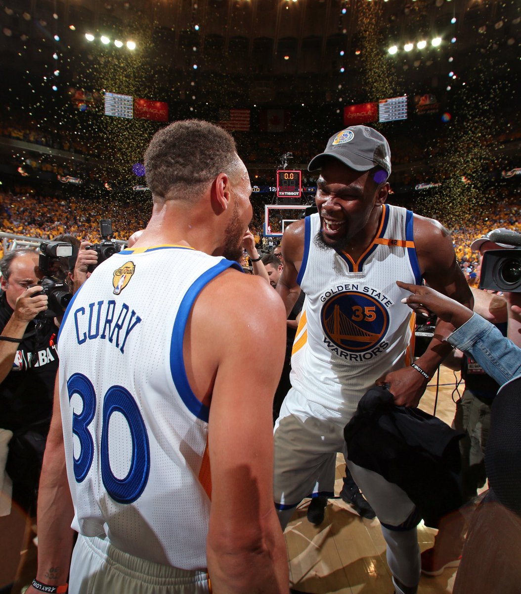 GSWdelivery's tweet image. Just a friendly reminder that the Golden State Warriors won the 2016/17 NBA Championship 🔥