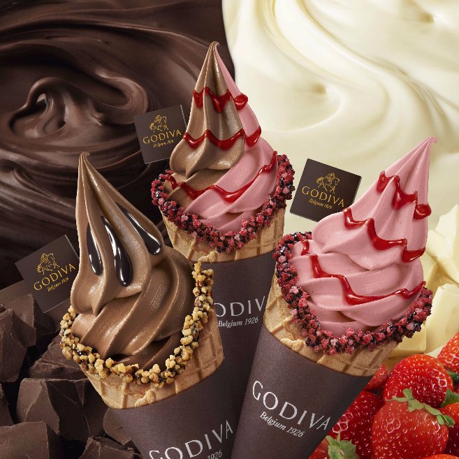 Godiva_JPN's tweet photo. チョコレートの味わいを贅沢に楽しめるゴディバ ソフトクリーム。フルーティーな味わいの「ストロベリー」との組み合わせは期間限定ですよ！取扱店舗はこちら→ https://t.co/936mtNoD2B

#ゴディバ #ソフトクリーム https://t.co/49SmoAzguw