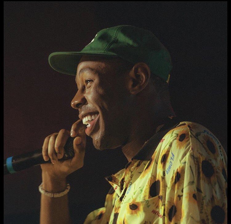 TylerDirect_'s tweet image. 🌻🌻🌻