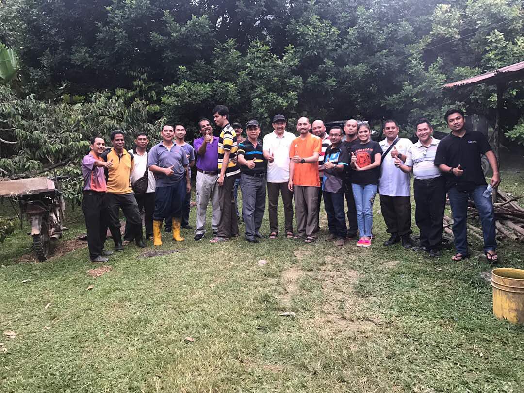 jabarsm's tweet photo. Alhamdulillah harga durian kampong di Langkawi, harga ladang pun antara RM8 ke RM12/kg...petani dpt harga baik https://t.co/La0jQHk2Oy