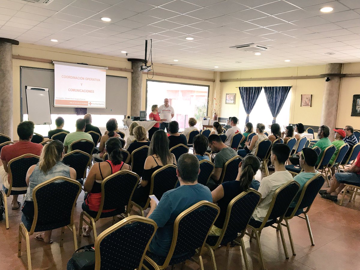 CruzRojaRMurcia's tweet photo. Comenzamos formación #ERIE de comunicaciones y coordinación en Mazarrón #Formaciónquesalvavidas https://t.co/pfKfFngVmo