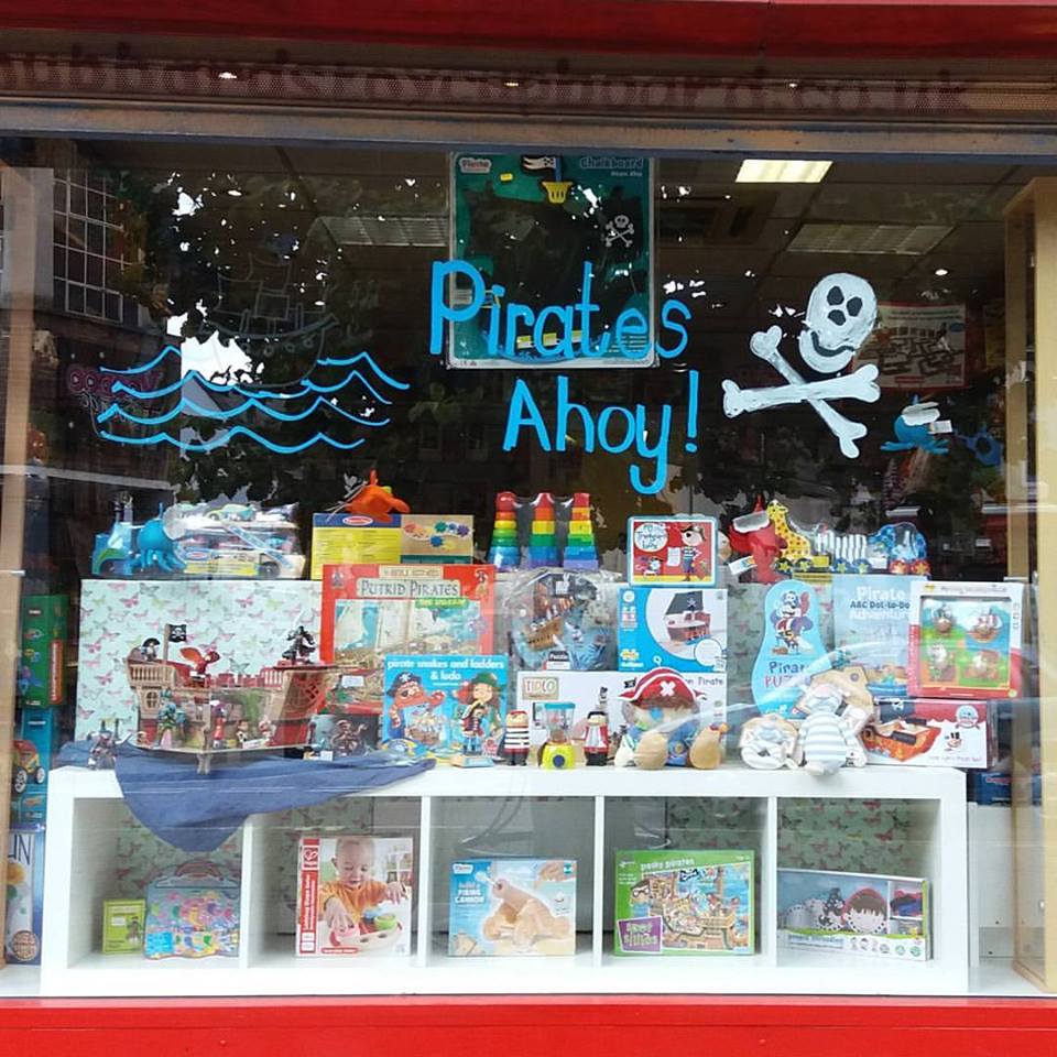 HubbardsToy's tweet image. arrr me hearties.....pirates ahoy at Hubbard&apos;s this week!! #windowweek #pirates