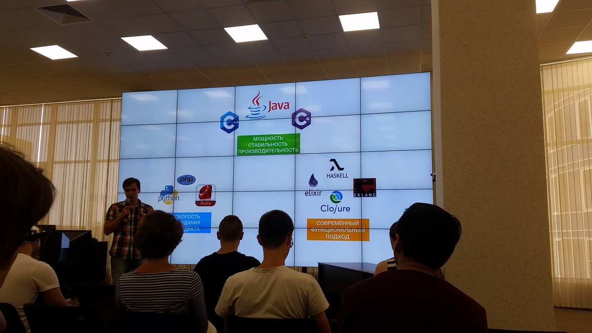 av_elier's tweet photo. Что то слишком вводная первая лекция на #scaladay https://t.co/4wHryNRkI8