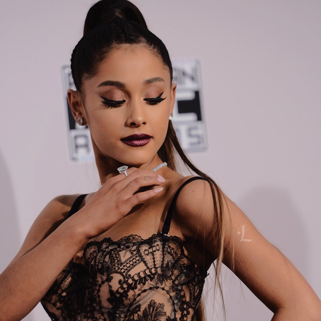 ❝Predestinados a encontrarse condenados a perderse.❞