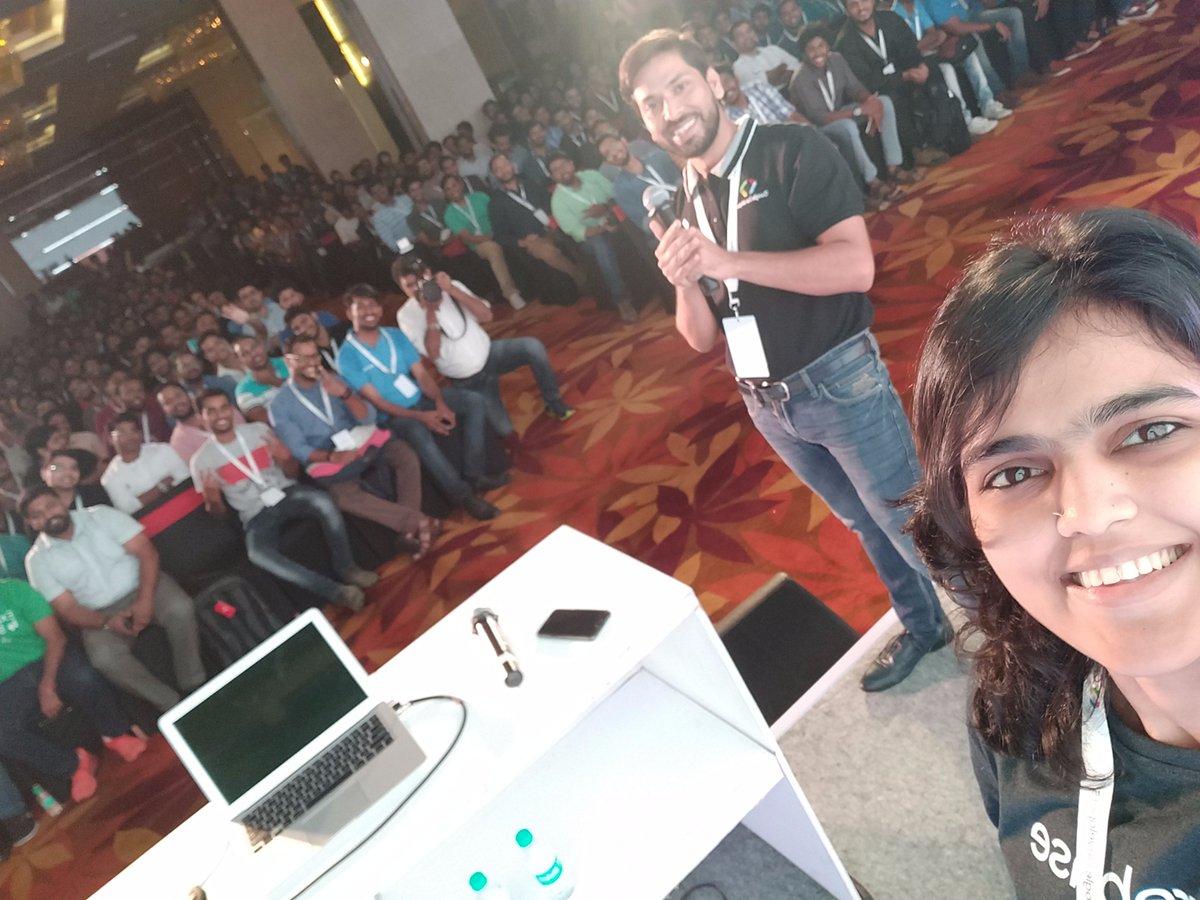 GoogleDevsIN's tweet image. A #selfie with (part of) the amazing audience at #SolveForIndia, #Kochi!
