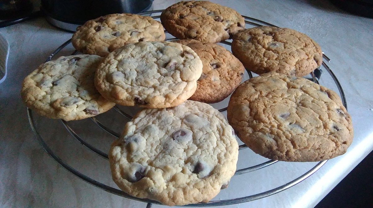 unluffables's tweet photo. They were delicious when warm
#CookiesIn5Words https://t.co/hHUNLz490s