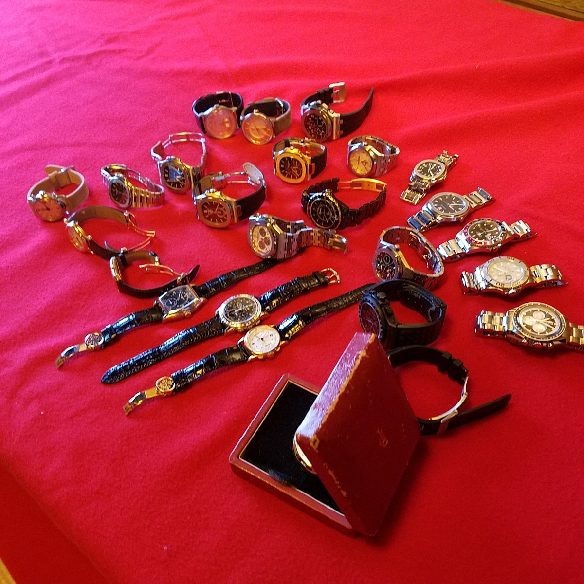 ギロチン tweet media