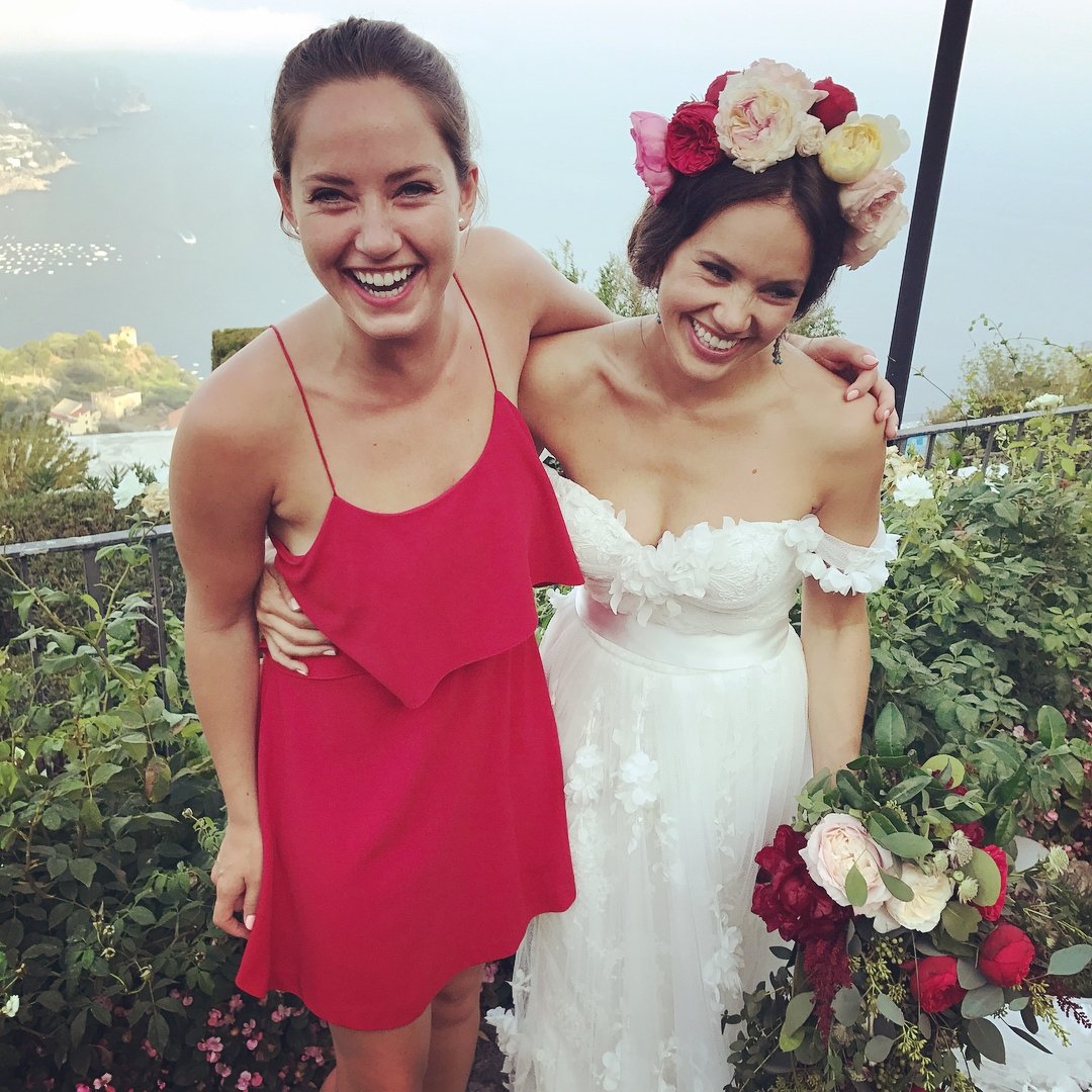 Merritt_ITA's tweet photo. #NEW: @merrittpattrsn at @AllieBertram's wedding in Ravello (Italy). Congrats 💓🎉 https://t.co/gBqOKMJoj0