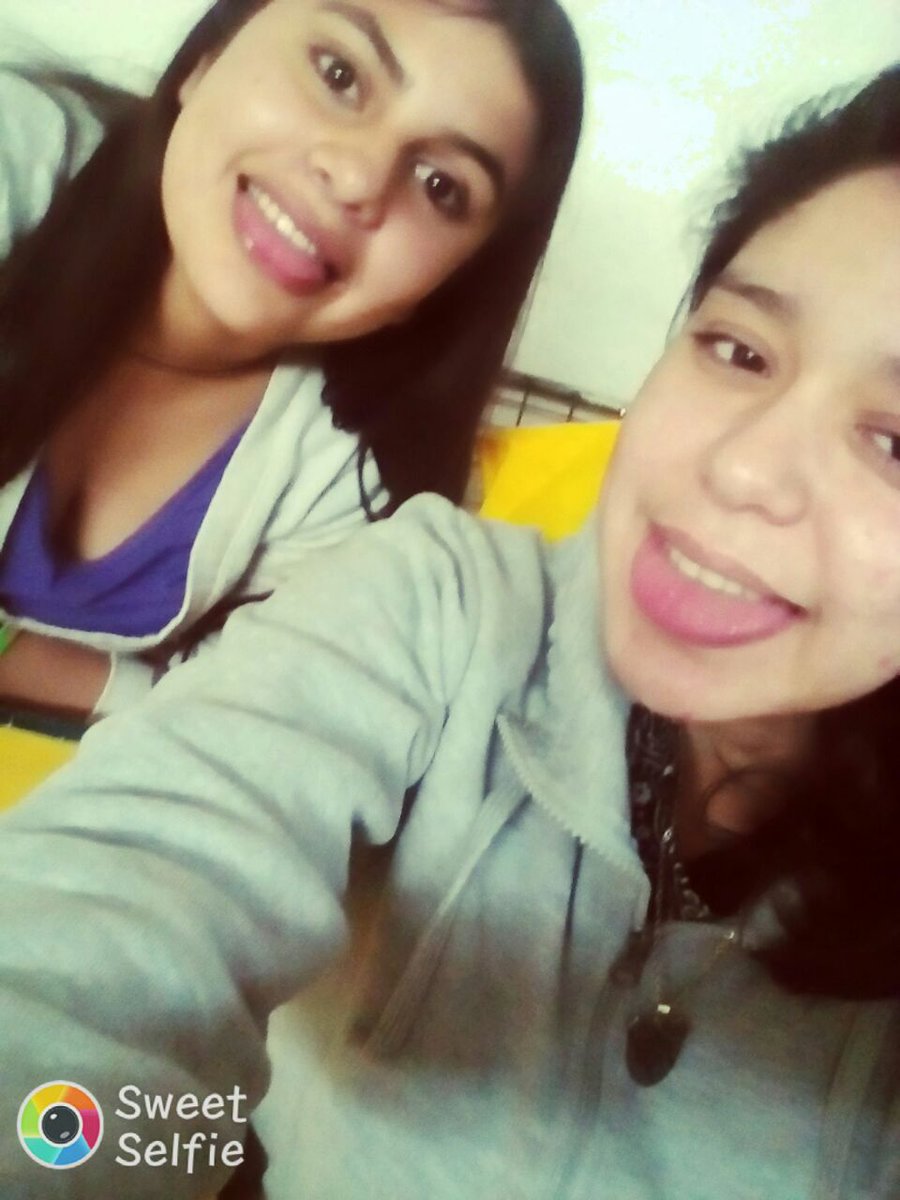 NoeliaSolalinde's tweet photo. Con la mejor amiga de todas te adoro petisa  #MejorAmiga https://t.co/EFBtk4nmiy