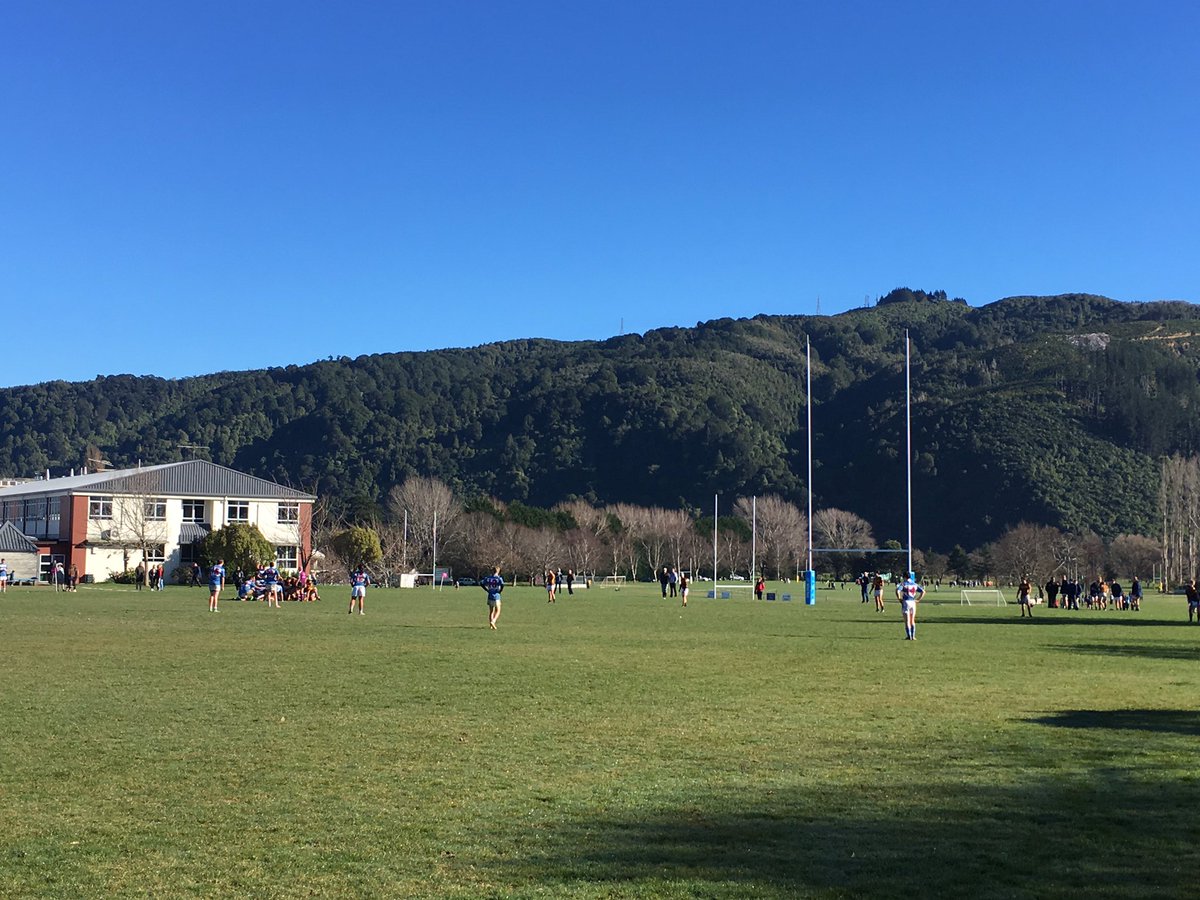 45 mins to kick off v kick off time at St Pats this morning.