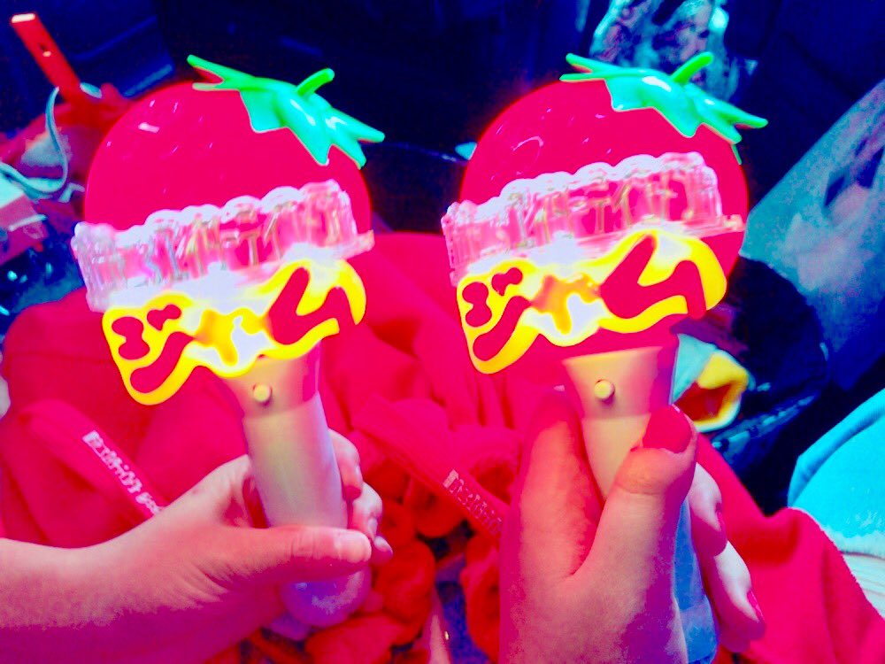 eight___er's tweet photo. 2018.08.04🌈
名古屋参戦してきました〜！
今回は家族参戦でした！
あっとゆうまだったけど夢の時間でした💗💗これからも好きになれる、本当にエイトでよかった！
会ってくれた子ありがとう〜☺️💕
#関ジャニ #関ジャニsエイターテインメントジャム https://t.co/YbSBNe4Tow