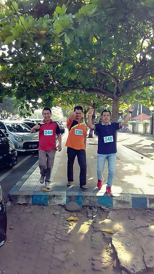 KesmasBkl's tweet photo. Tes kebugaran dinkes kotaBkl.pastikan pkerja sehat u capaian kinerja yg optimal@antoniherwan @Rohidin_Mersyah@ditjenkesmas @crisiscentrebkl https://t.co/5qhClvBBbn